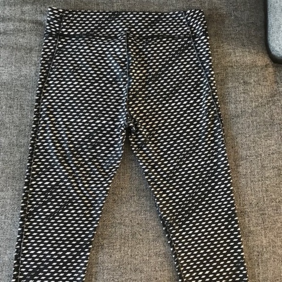 Capri Compression Legging - Picture 5 of 5